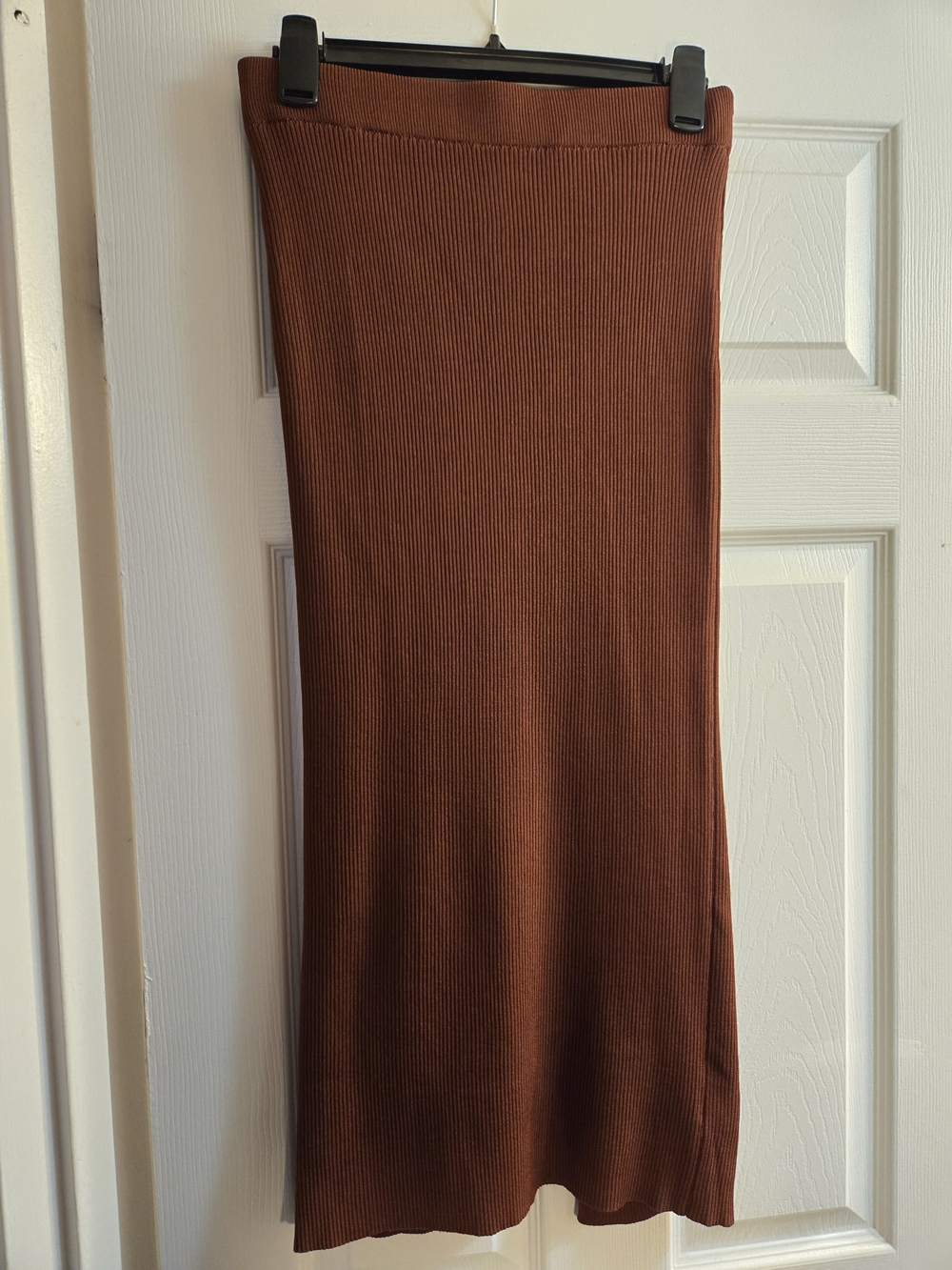 Ribbed Midi Skirt in Rust Brown